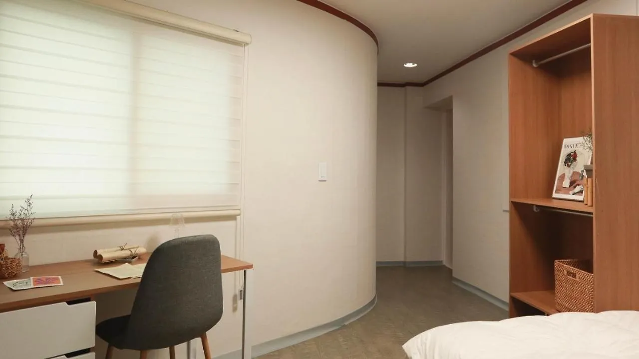 White Story Hostel Seoul
