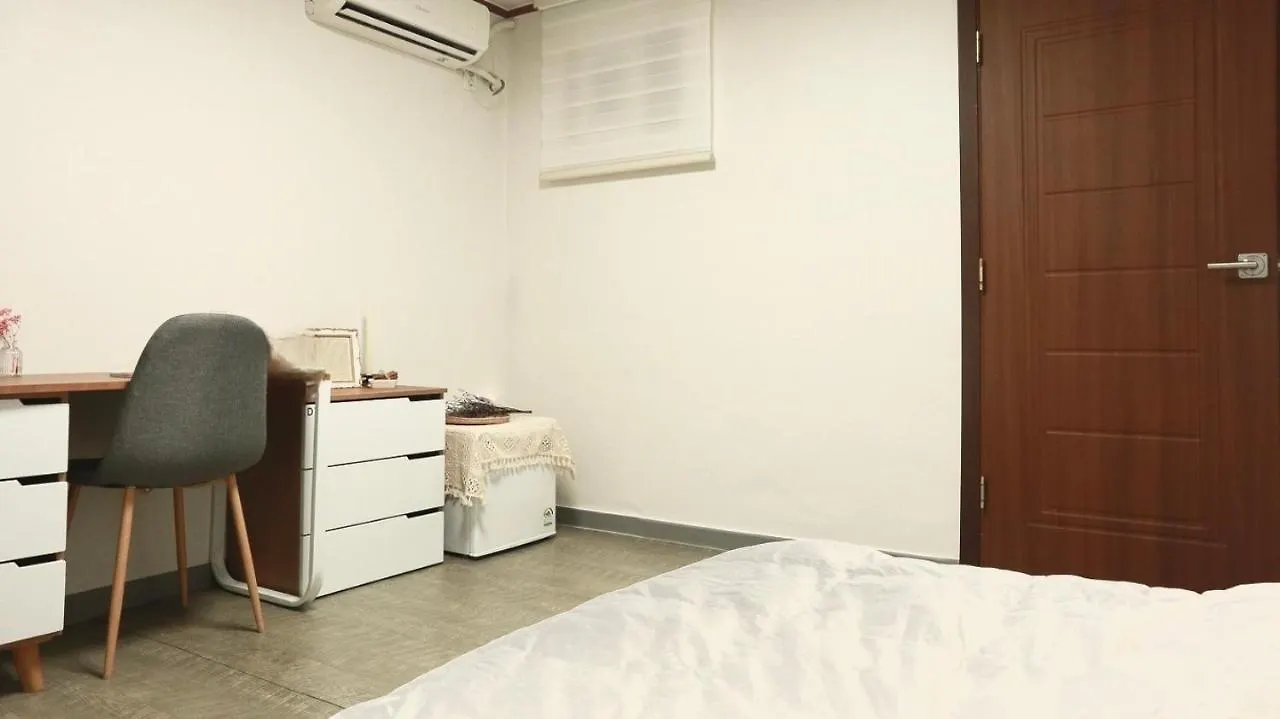 White Story Hostel Seoul South Korea