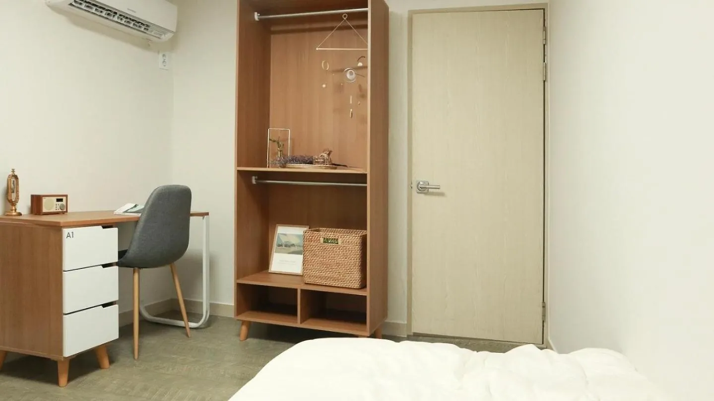 White Story Hostel Seoul